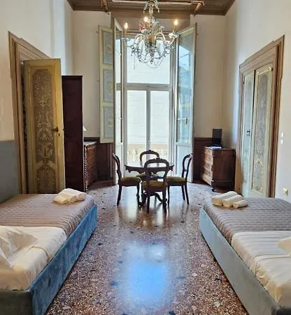 Belle Arti 42 * בולוניה