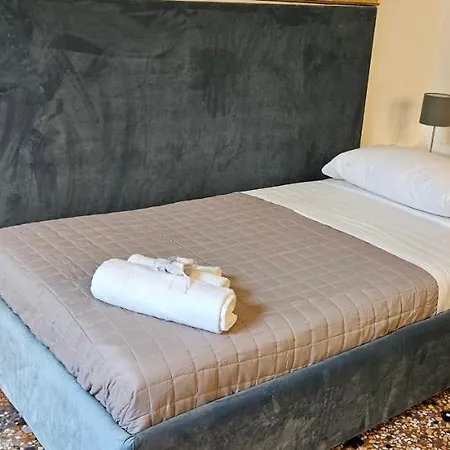 Belle Arti 42 בולוניה